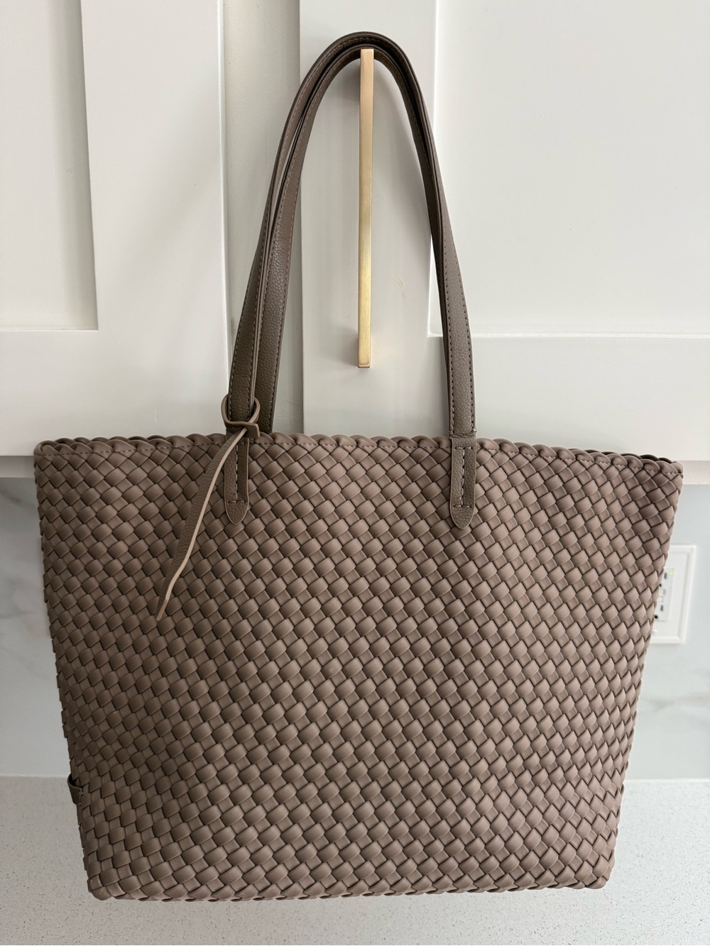 NAGHEDI Jetsetter Woven Tote Bag Cashmere - Picture 4 of 13